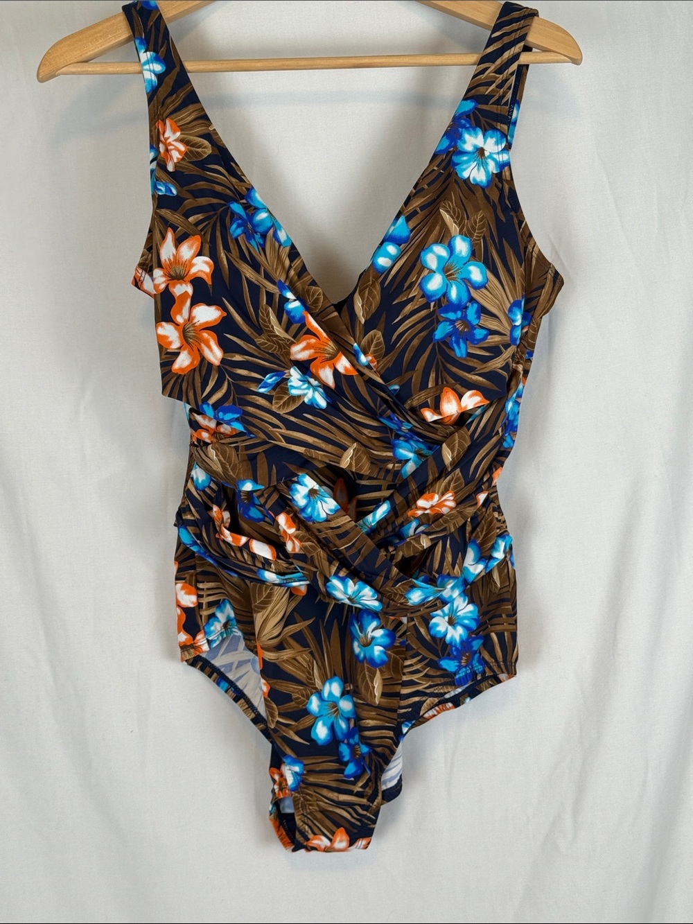 Women's Lands' End One Piece Tropical Print Swimsuit Size 16 New Without Tags